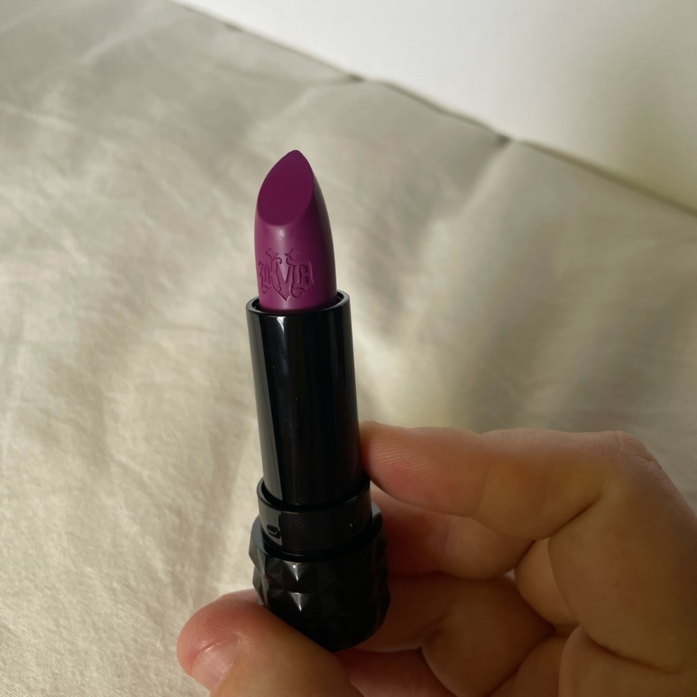 COPY - KVD Beauty Studded Kiss Crème Lipstick in L.U.V.